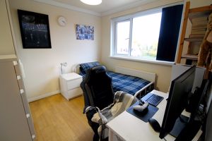 Bedroom- click for photo gallery